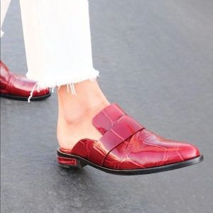 Freda Salvador KEEN mule- red NBW